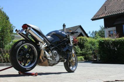 Umgebautes Motorrad Ducati Monster S4R Von Desertcruiser 1000PS At