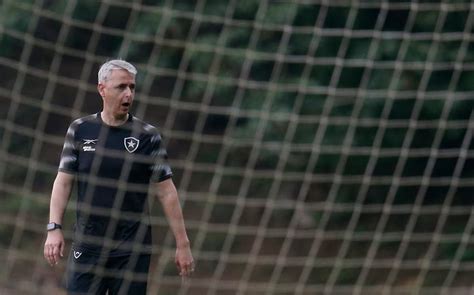 Botafogo Pode Conquistar Feito In Dito Se For Campe O