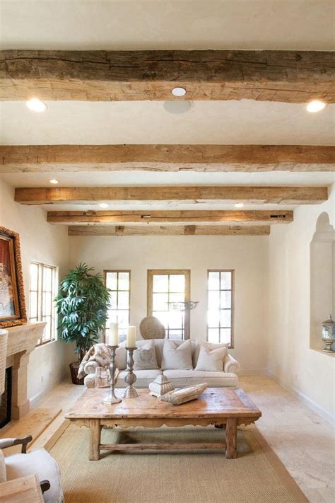 Hand Hewn Reclaimed Wood Box Beams for Ceilings Déco salle de séjour