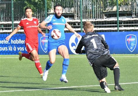 Football R Gional Sur Son Terrain La R Serve Du Fbbp Sincline