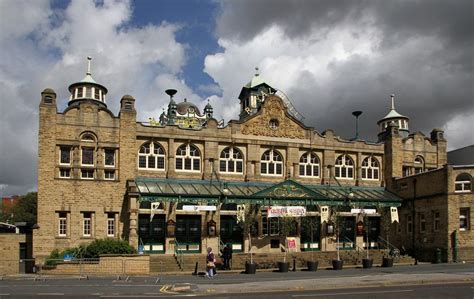 15 Best Things to Do in Harrogate (Yorkshire, England) - The Crazy Tourist