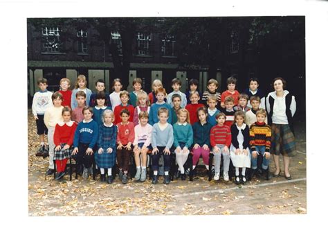 Photo De Classe Ce De Ecole Saint Louis Copains D Avant