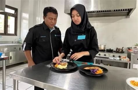 Ruang Kelas Siswa Smk Budi Mulia Dua Mirip Dapur Restoran Hotel Bintang