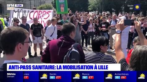 Lille Plus De Personnes Manifestants Contre L Extension Du Pass