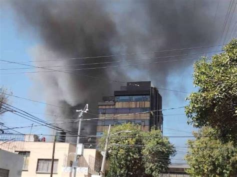 Incendio Consume Fábrica En Azcapotzalco Cdmx Imagen Radio