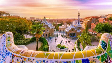 Vista De La Ciudad Desde El Parque G Ell En Barcelona Espa A Bing