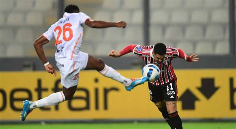 Ayacucho 2 3 Sao Paulo Resumen Goles Fecha 1 De La Copa Sudamericana