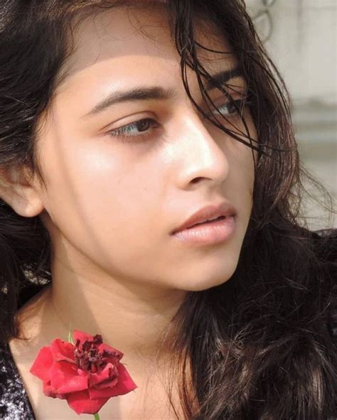 Pin On దివ్య సినిమా తార