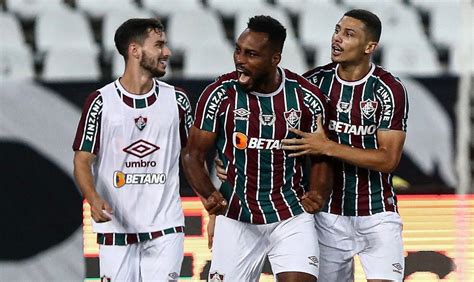 Fluminense vira o jogo e quebra sequência invicta do Botafogo