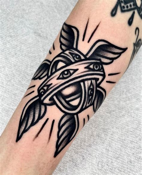 Cherub Angel Old School Tattoo Em 2025 Tatuagens Aleatórias Tatuagem
