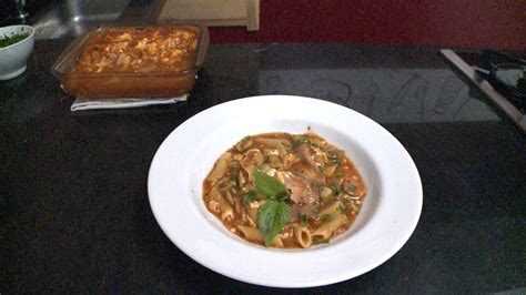 Vídeo Chef Renato Lobato prepara macarrão de forno massa seca