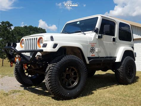 2001 Jeep TJ Wheel Offset Aggressive 1 Outside Fender Suspension