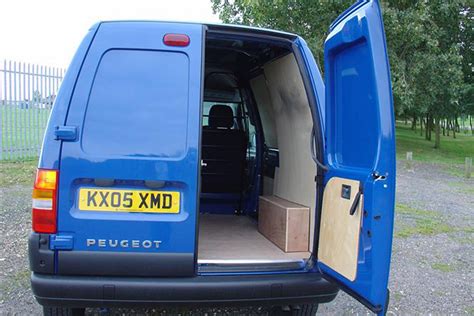 Peugeot Expert van dimensions (1996-2006), capacity, payload, volume ...