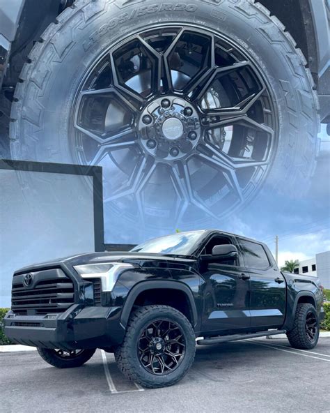 Toyota Tundra With Wheels P Gen Play Wheels