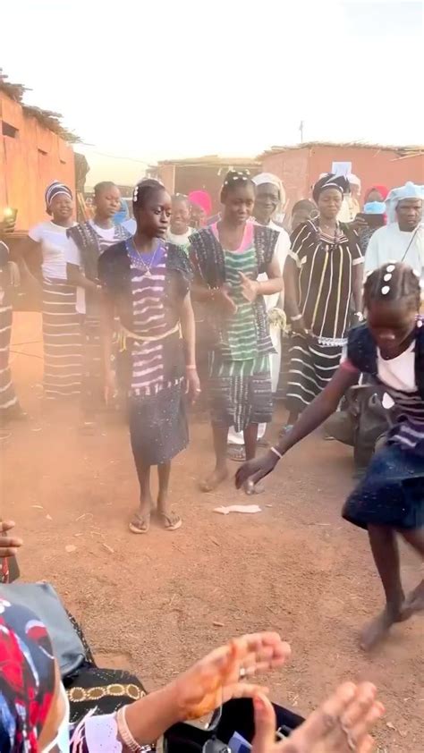 Mzle Le On Instagram Repost Mali Paw B Di The Traditional Dance Of