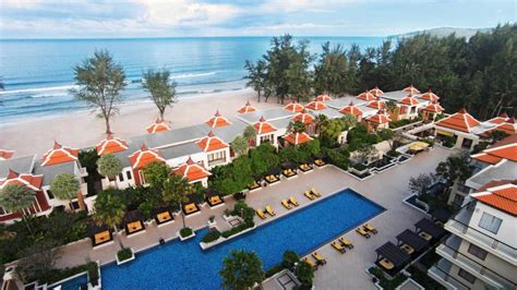 20 Beautiful Beach Resorts in Phuket To Wake Up To Magical Sunrises