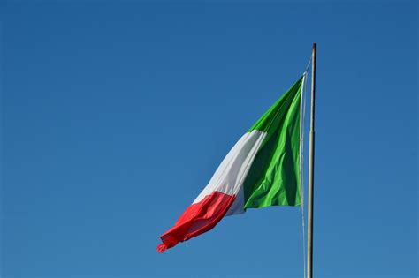 Bandiera Italia Stock Photos, Images and Backgrounds for Free Download