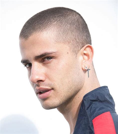 20 Stylish Buzz Cut Hairstyles For Men 2022 Guide Hairmanz