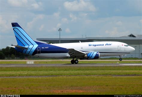 Pk Yst Boeing Sf Trigana Air Service Maulatama Jaka N