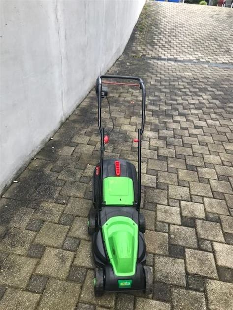 ELEKTRIČNA KOSILICA