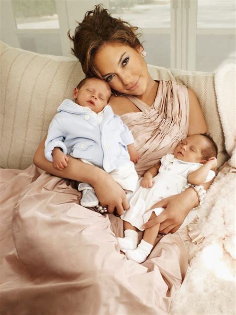 Jennifer Lopez And Her Twins Jennifer Lopez Celebrity Babies