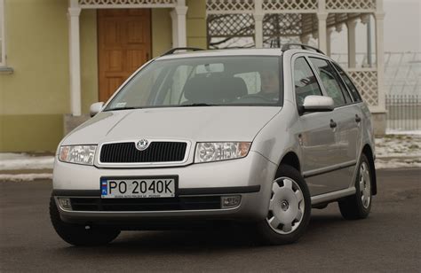 Żarówki Skoda Fabia I Combi 20002007 jakie potrzebne do wymiany