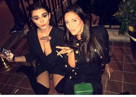 EXTREMELY HOT British Girl Exposing In BIKINI Showing Cl