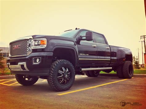 Car Gmc Denali Hd Dual Rear Wheel On Fuel Dually Maverick Dually