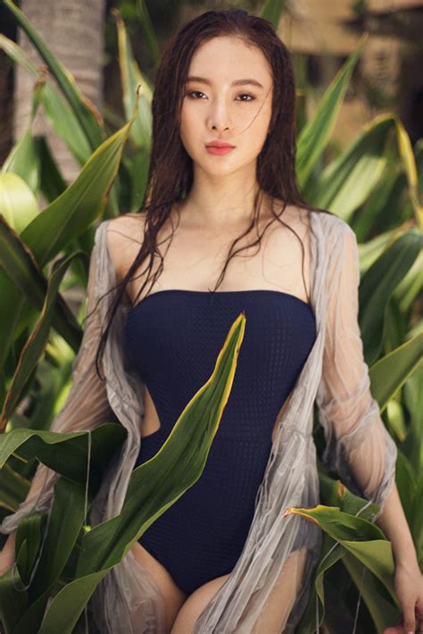 Những xu hướng bikini thiêu đốt mùa hè của sao Việt