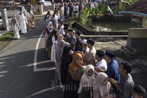 Tradisi Salaman Massal Lebaran