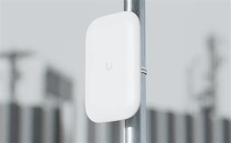 Антенна UBIQUITI Panel Antenna Ultra (UACC-UK-Ultra-Panel-Antenna)