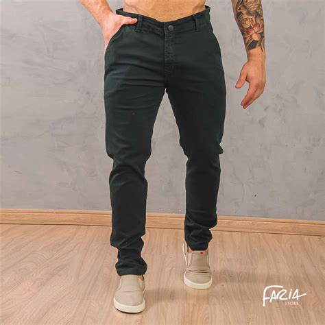 CALÇA MASCULINA SARJA SLIM VERDE Calças