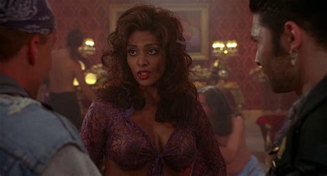 Juliet Reagh Nude Pics P Gina