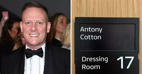 Coronation Streets Antony Cotton Sends Fans Wild As He Shares Photo