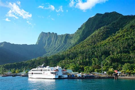 Discover Moorea - Moorea Cook's Bay Hotel