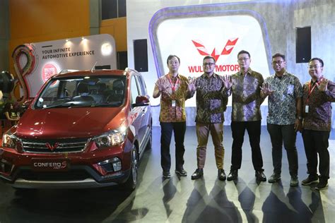 Wuling Launched Cortez Ct Confero S Act At Iims Makassar