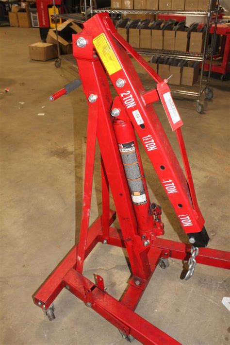 Torin Ton Hydraulic Engine Hoist Property Room