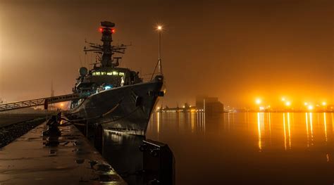 HMS St Albans alongside in Belfast, December 2018 [1892x1052] : WarshipPorn