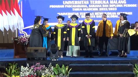 Gelar Wisuda Periode II Universitas Terbuka Malang Luluskan 1 612