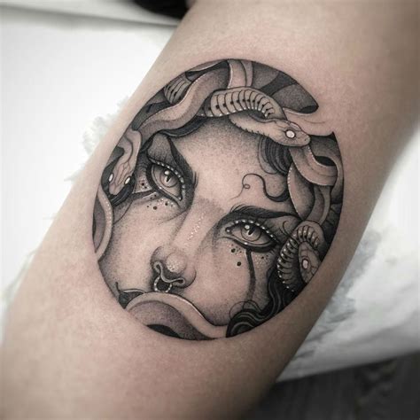 Tatuagem De Medusa Significado E 74 Fotos Para Inspirar Fashion