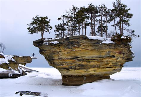 Turnip Rock, Port Austin, Michigan: Photos