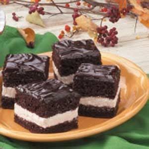 Chocolate Cream Cake Recipe: How to Make It