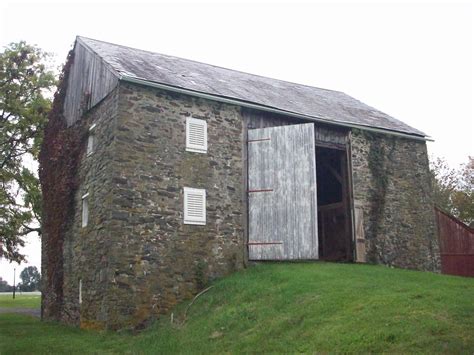 Heroes, Heroines, and History: Barns in Colonial Pennsylvania