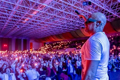 Pedro Abrunhosa Em Loures Os Camponeses De Pias Anos Abril