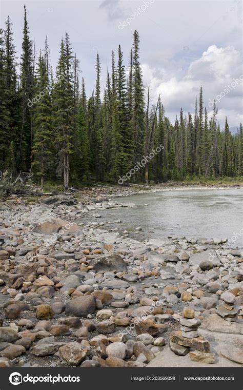 Athabasca Falls Alberta Canada — Stock Photo © dkaubo #203569098