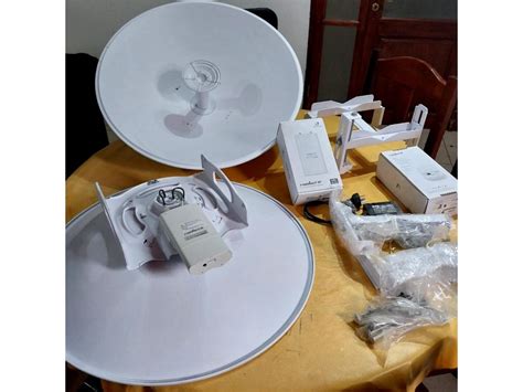 2 Antenas 2 Ubiquiti Ubiquiti Rocket M5 5ghz Antena Rocketdish