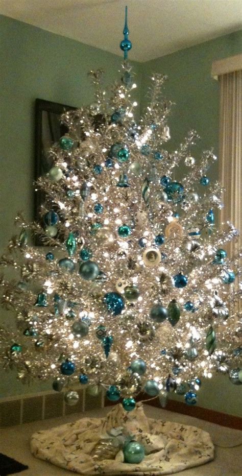 20+ Vintage Silver Tinsel Christmas Tree