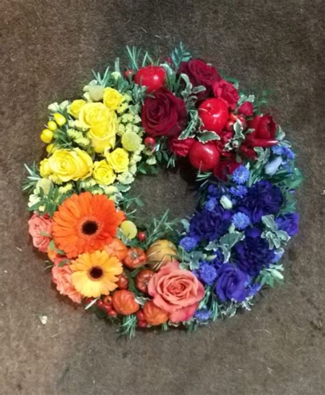 Gardener S Wreath Buy Online Or Call