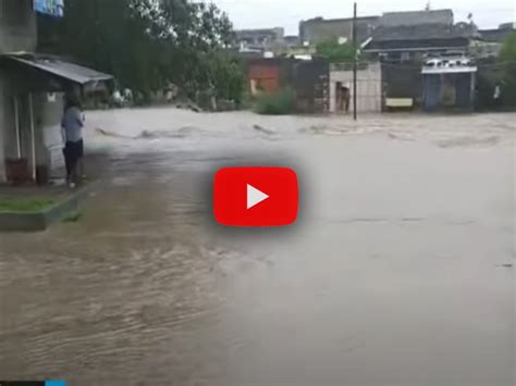 Meteo Cronaca Diretta Video INDIA Nuove Alluvioni Lampo Travolgono