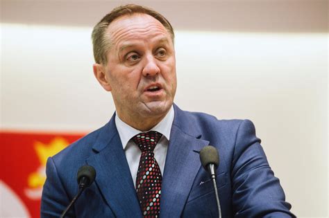 Marszałek województwa pomorskiego zakażony koronawirusem